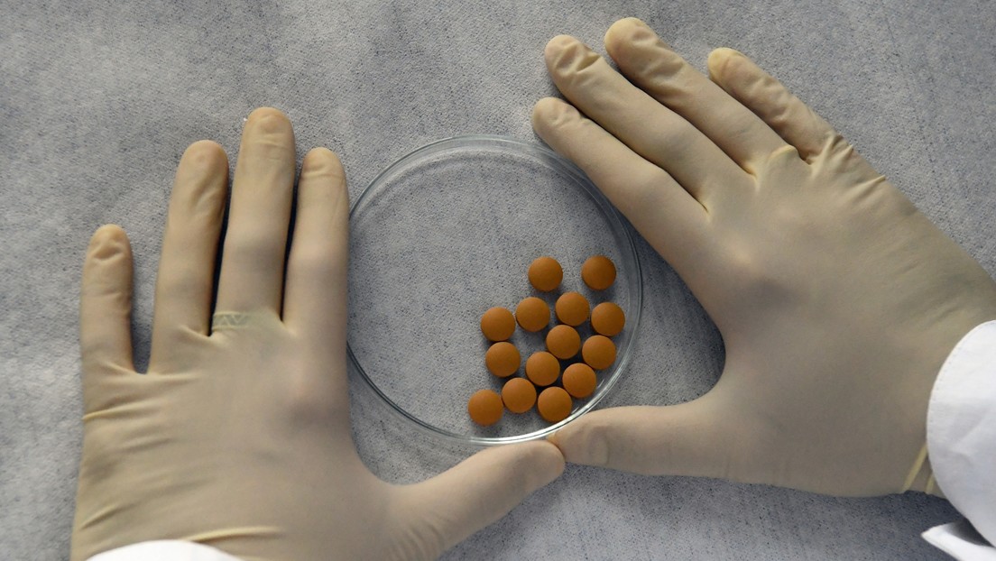 El Ministerio de Salud de Rusia aprueba el primer medicamento contra covid-19 fabricado en el país
