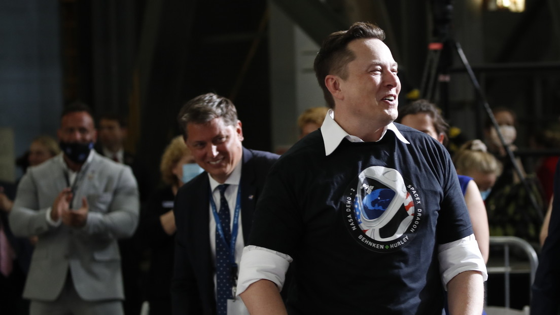 Elon Musk responde al artículo del jefe de Roscosmos sobre el lanzamiento de Crew Dragon
