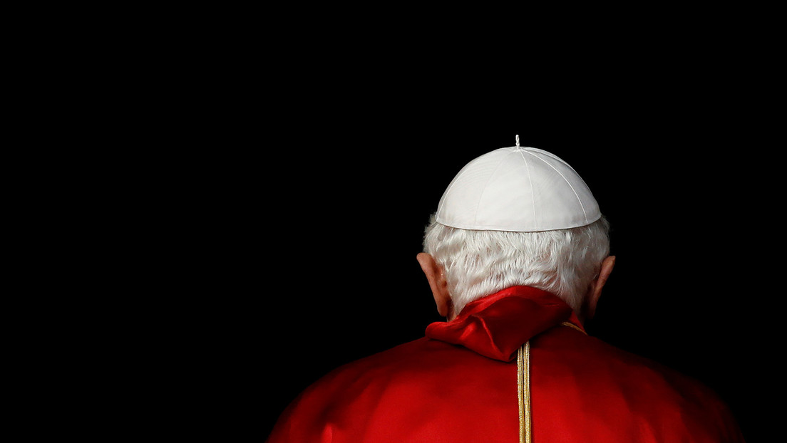 Exministro del Interior de España asegura que Benedicto XVI le dijo: "El diablo quiere destruir España"