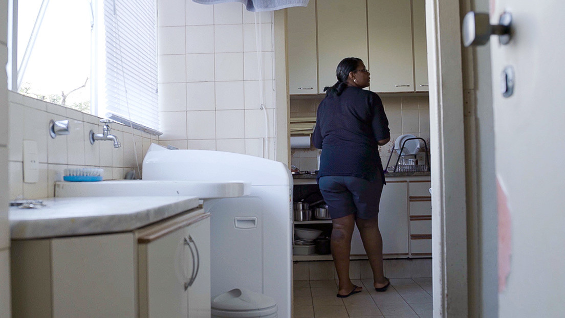 'Aquí no entra luz': el film que aborda la "esclavitud" de las empleadas domésticas en Brasil