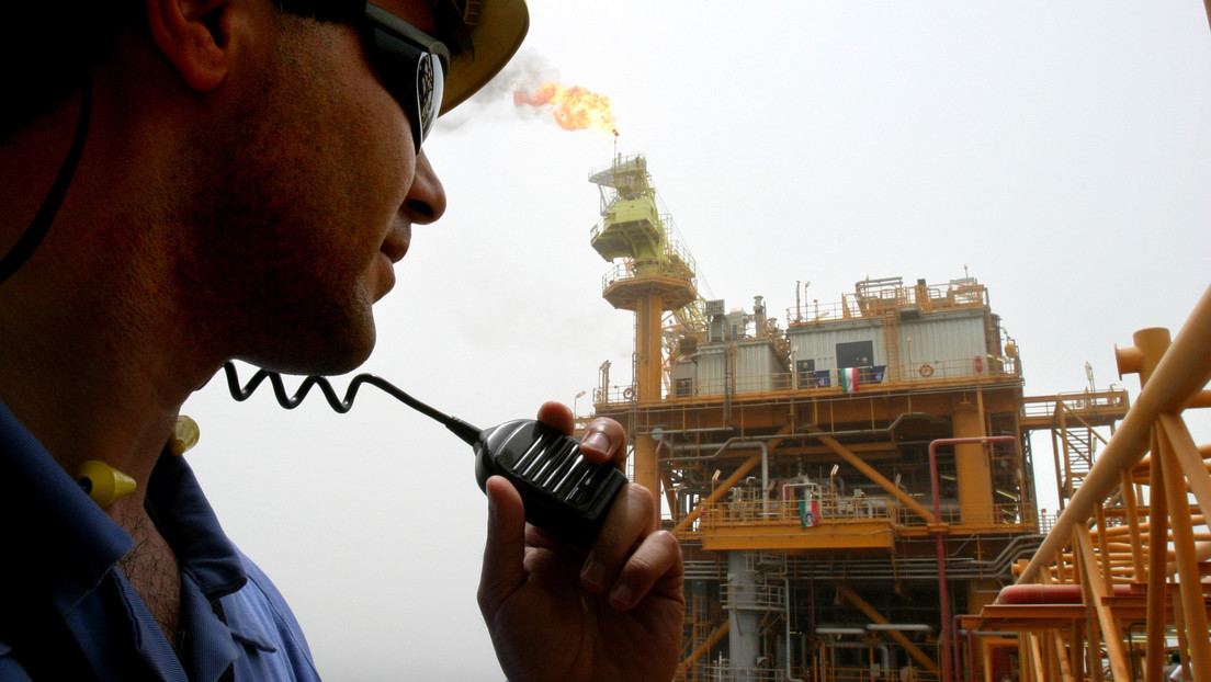 "No nos rendiremos": Irán promete producir más petróleo a pesar de las sanciones de EE.UU.