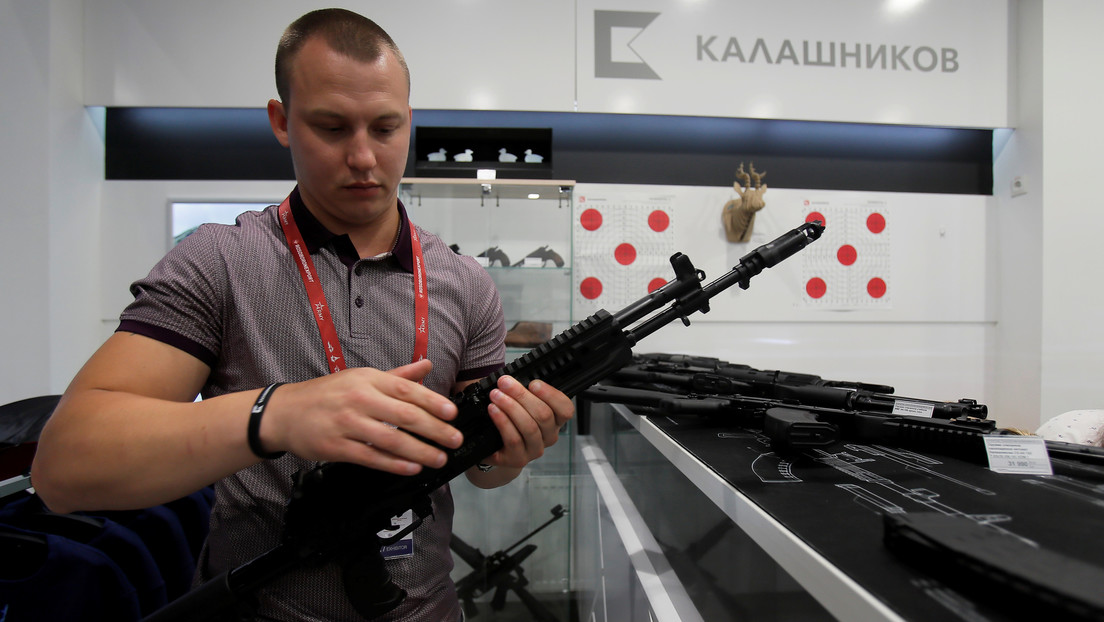 Kaláshnikov presenta el primer fusil ruso inteligente capaz de sincronizarse con dispositivos móviles (VIDEO)