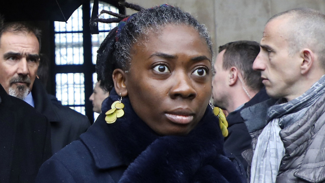 Una revista retrata a una diputada negra como una esclava y provoca repudio unánime en Francia