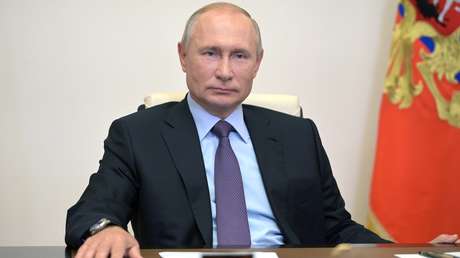 Putin anuncia que una de sus hijas se ha vacunado con la vacuna rusa contra el coronavirus