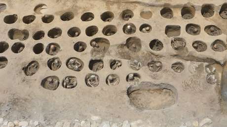 FOTOS: Descubren más de 1.500 restos humanos enterrados en un cementerio antiguo de Japón