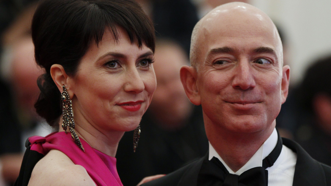 La exesposa del fundador de Amazon se convierte en la mujer más rica del mundo