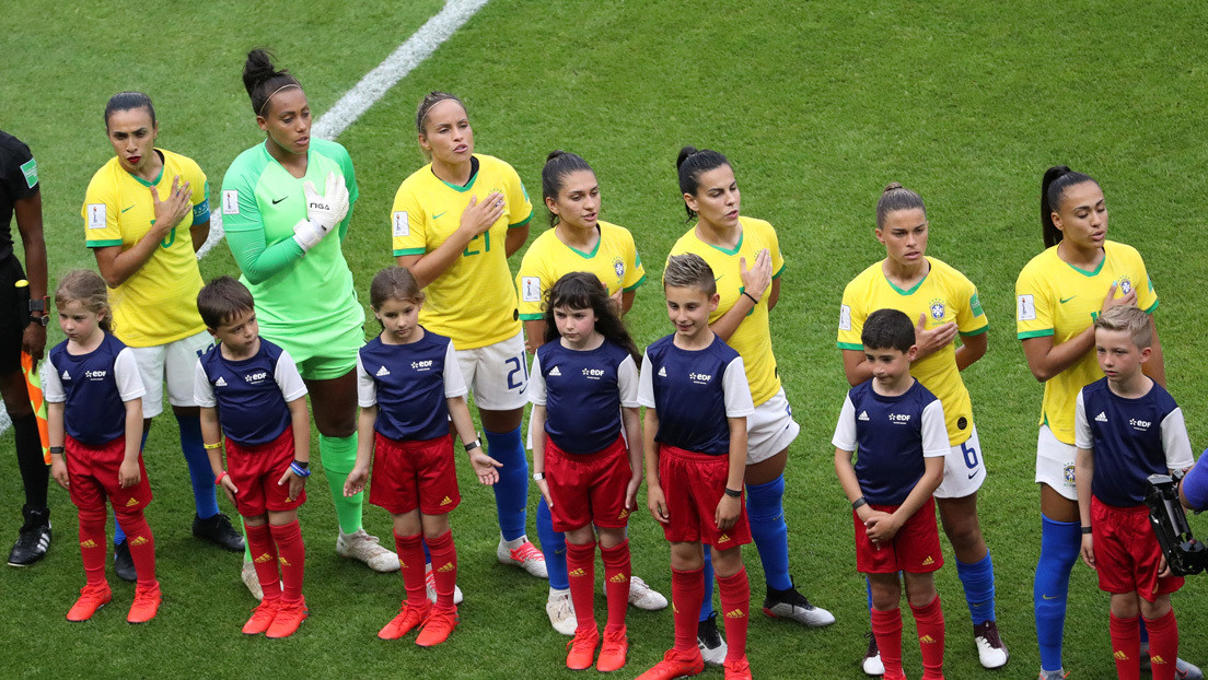 Medida sin precedentes en el fútbol brasileño: hombres y mujeres cobrarán lo mismo en las selecciones
