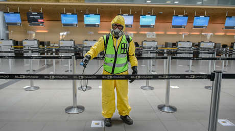 Un hombre de 41 años muere con covid-19 después de pasar los controles sanitarios en dos aeropuertos colombianos
