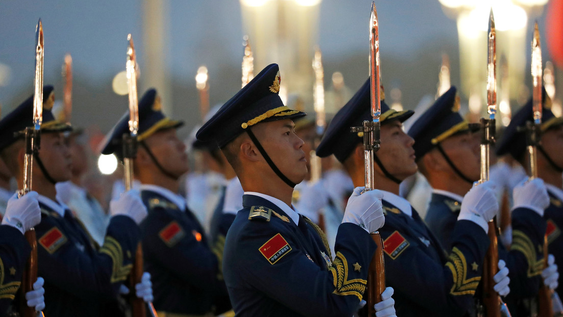 China insta a las naciones asiáticas a unirse contra "la mentalidad anticuada de Guerra Fría" de EE.UU.