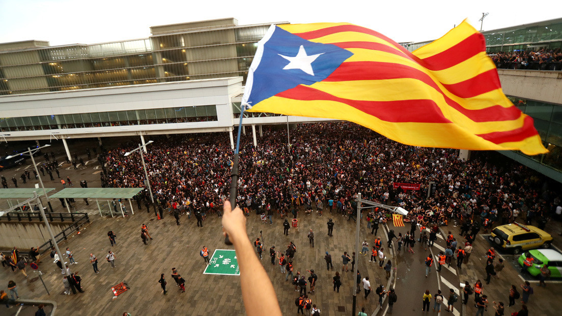 Detienen en España a varios empresarios por la presunta financiación ilegal del independentismo catalán