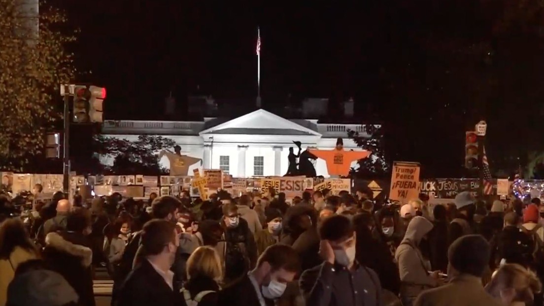 VIDEO: Movilización frente a la Casa Blanca durante la noche de las elecciones presidenciales de EE.UU.