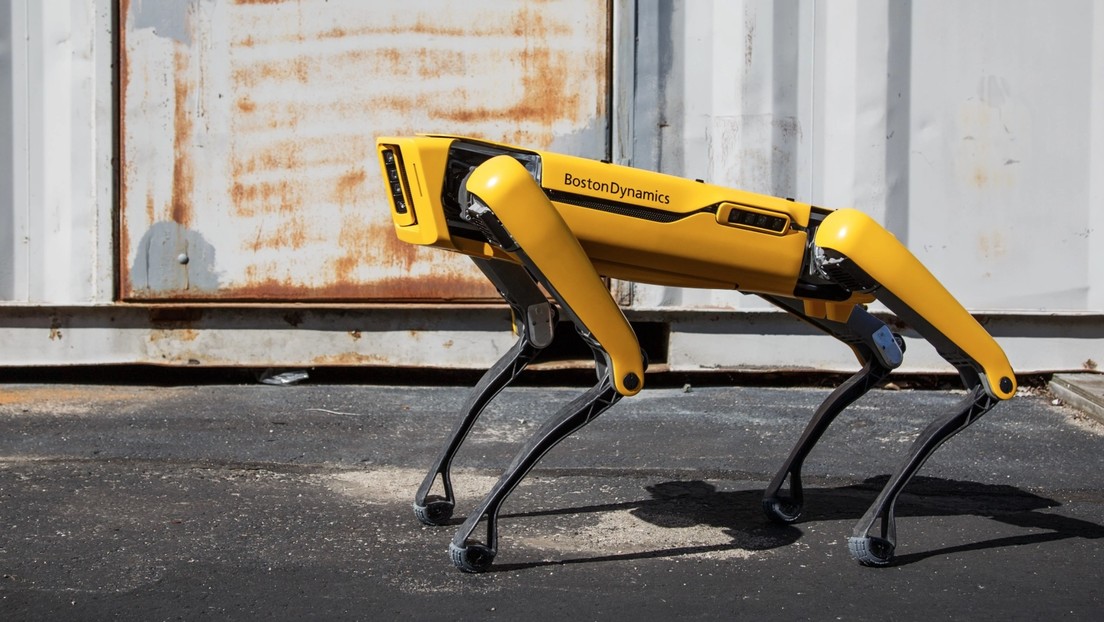 VIDEO: El perro robot de Boston Dynamics ahora sirve cervezas en Sevilla