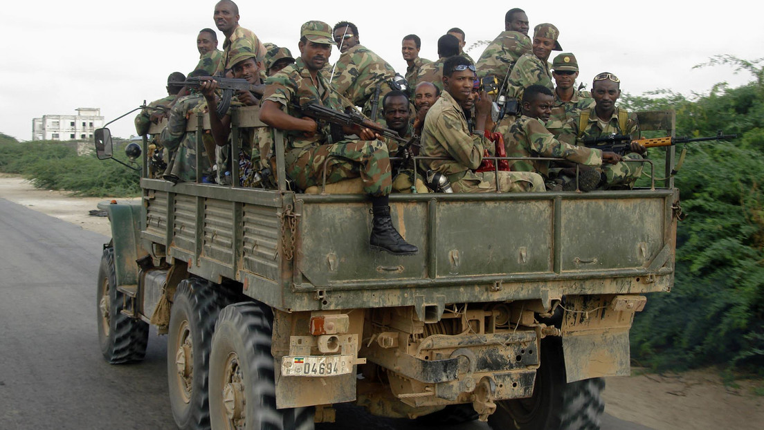 ¿Al borde de una guerra civil? La drástica escalada en uno de los países mejor armados de África que puede extenderse por una región estratégica
