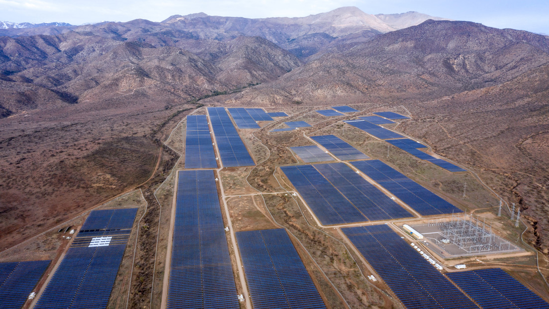 Cómo el cambio climático podría perjudicar a la energía solar de Chile y por qué es una mala noticia para el país