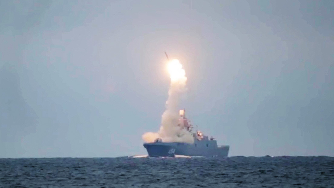 Rusia acierta un blanco a 450 km con un misil hipersónico Tsirkón en el mar de Barents