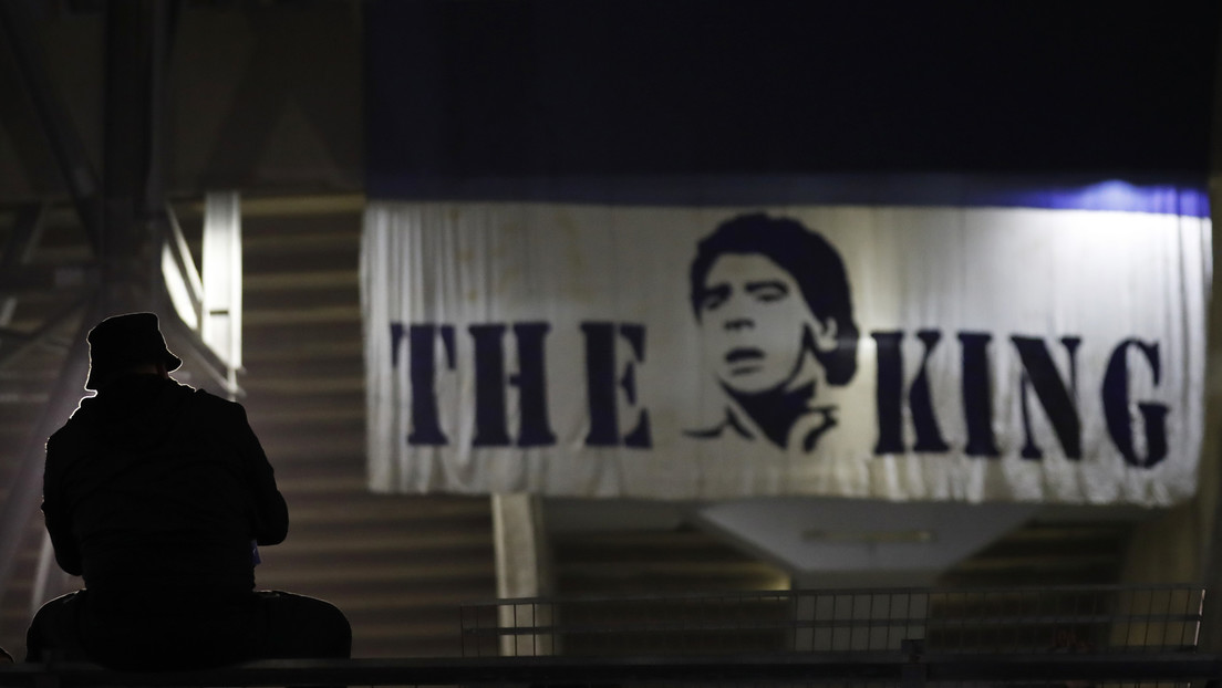 "Lo quiero muerto": amenazan a un funerario que se sacó una selfi con el cadáver de Maradona