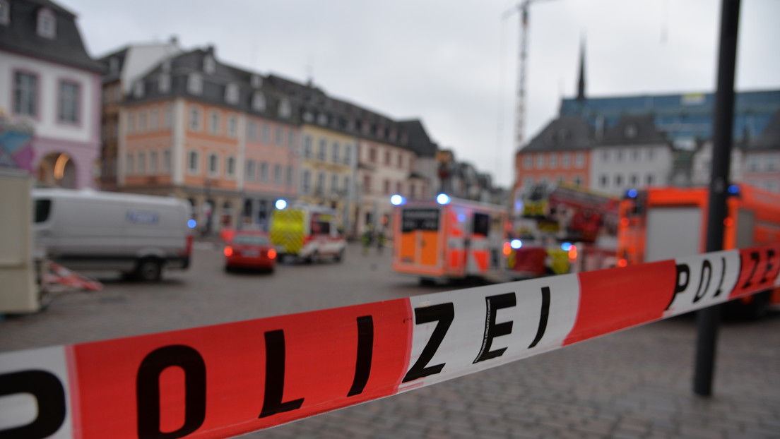 Un coche embiste contra una zona peatonal dejando dos muertos y varios heridos en la ciudad alemana de Tréveris