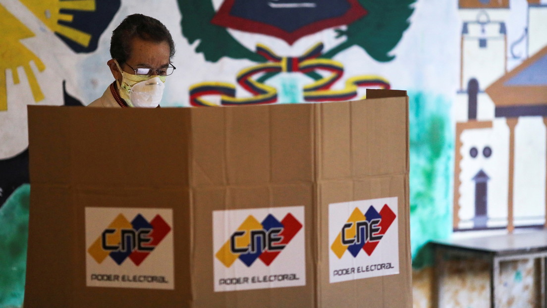 El chavismo triunfa en las parlamentarias de Venezuela y obtiene la mayoría en la Asamblea Nacional, con 68,4 % de los votos