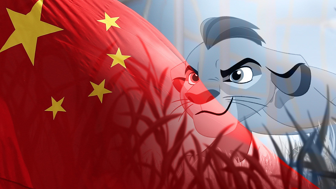 "¿No tiene China el derecho a presentar hechos mientras otros la difaman?": Pekín se defiende y compara a sus diplomáticos con Simba de 'El rey león'