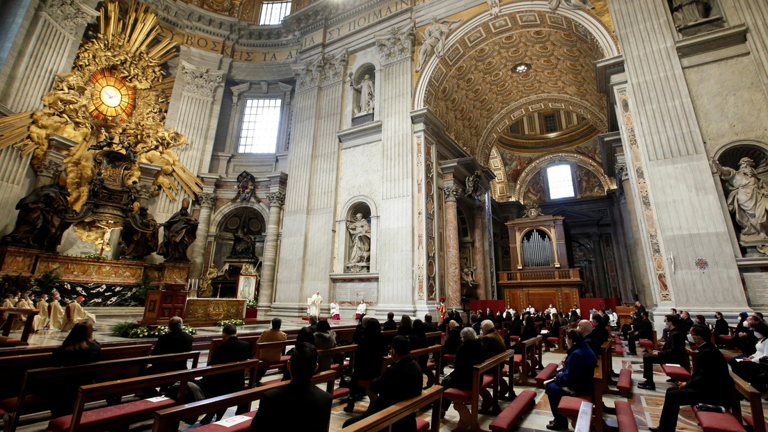 El Vaticano considera \