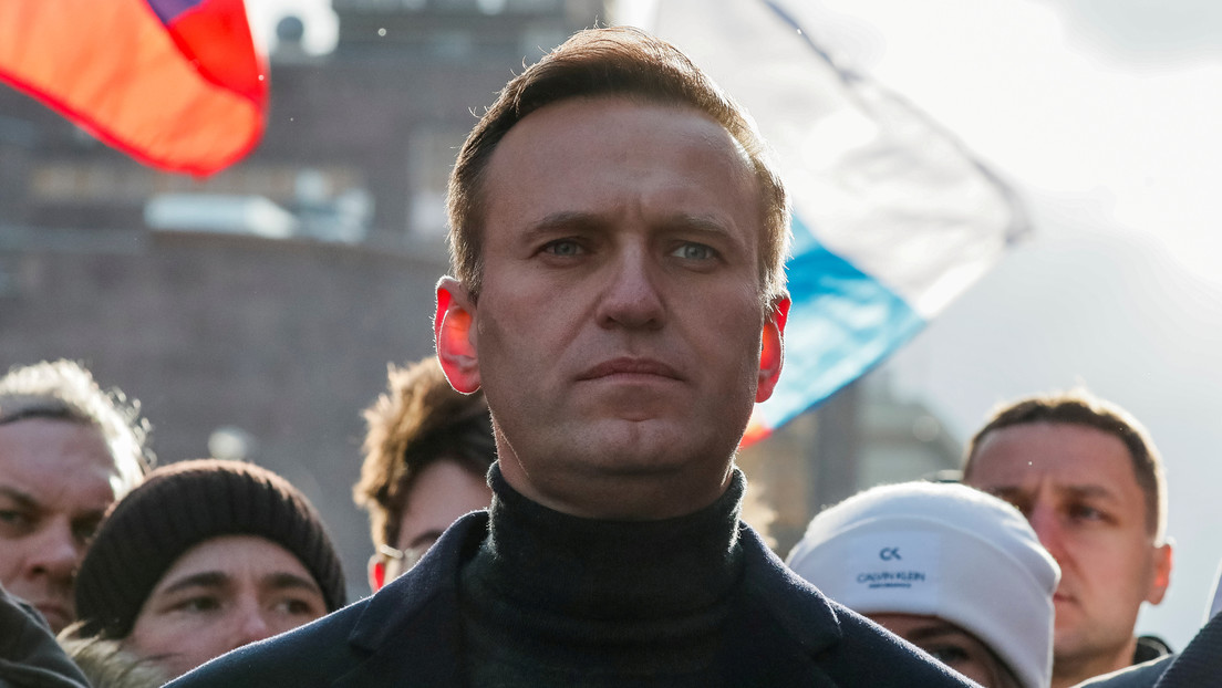 Portavoz de Putin sobre el presunto envenenamiento de Navalny: "El paciente sufre de megalomanía, se compara con Jesús"