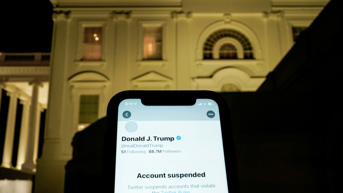 El valor de Twitter cae más del 10 % tras bloquear la cuenta de Trump