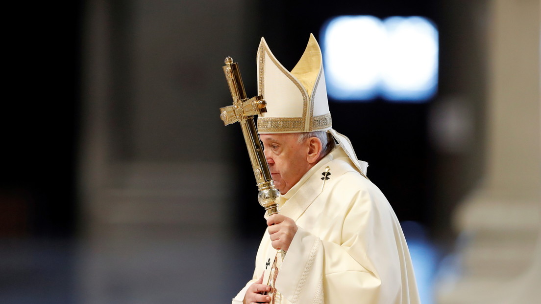 El papa Francisco se vacuna contra el covid-19