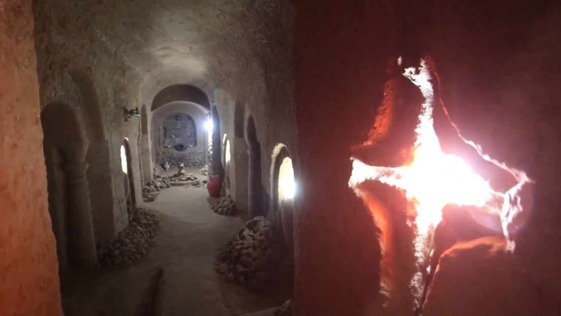 VIDEO: Excavó durante 23 años una cueva de siete pisos de profundidad con solo cincel y martillo