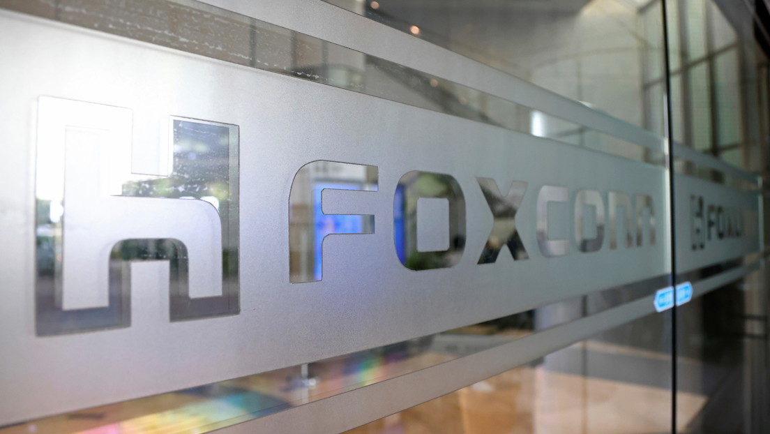 Vietnam da permiso al fabricante Foxconn para abrir una planta que producirá portátiles y tabletas