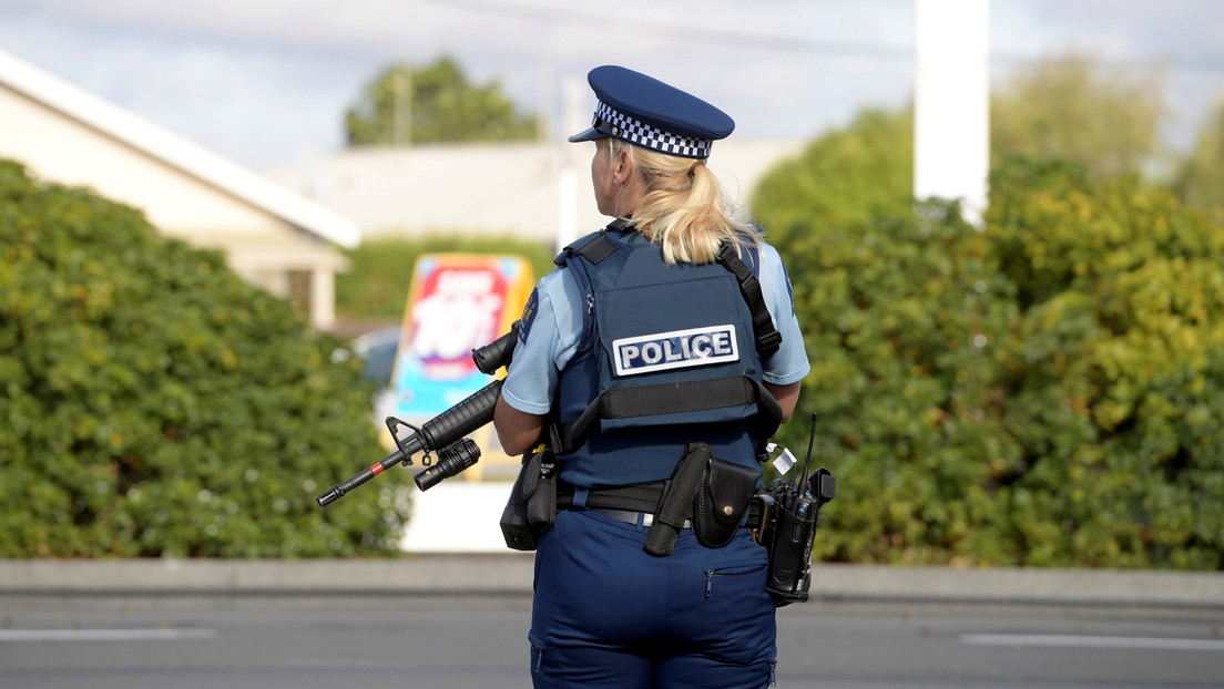 La Policía de Nueva Zelanda comprará armas de fuego prohibidas de los ciudadanos