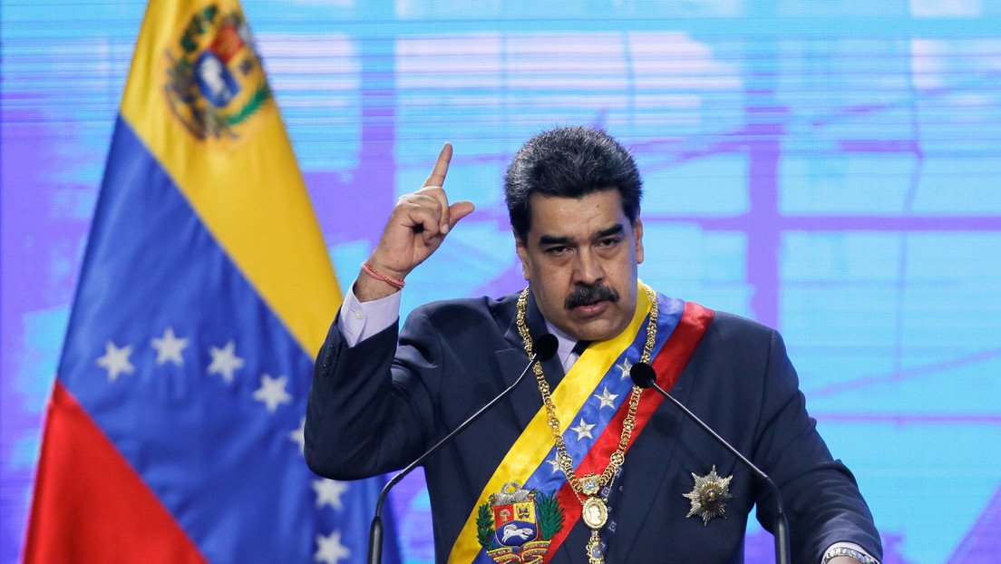 Maduro denuncia un "ataque terrorista" contra un gasoducto de PDVSA que causó "un inmenso incendio" en el este del país