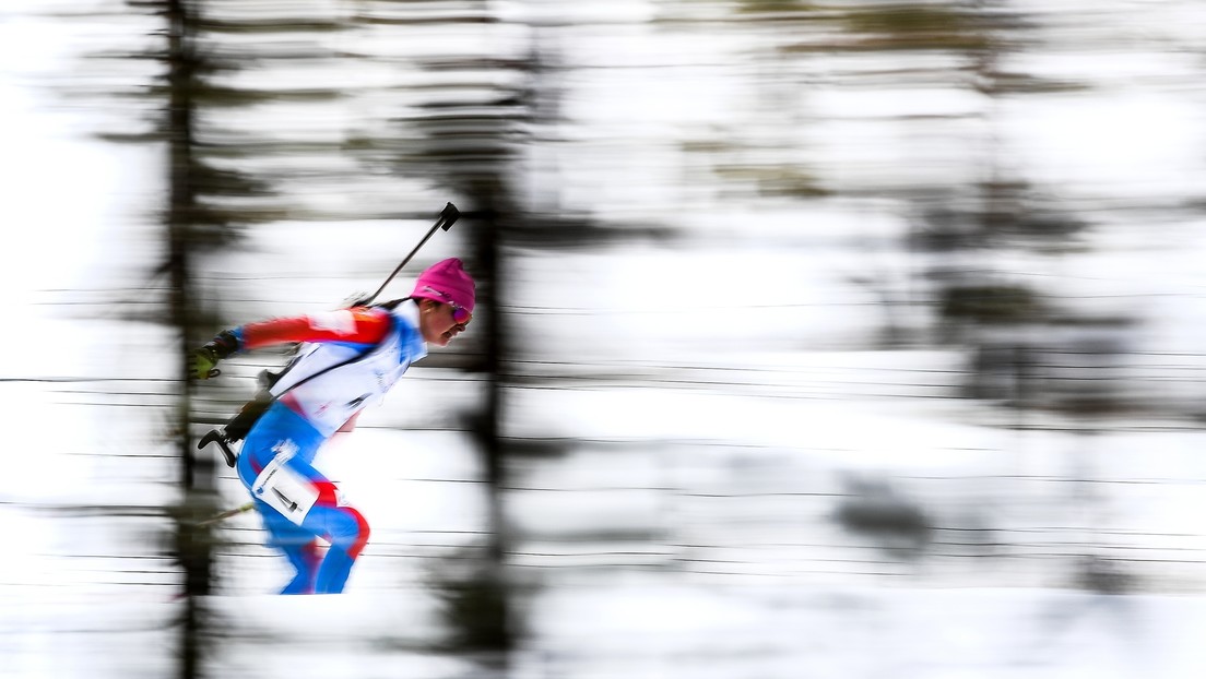 VIDEO: Descalifican a un esquiador ruso y a su equipo por agredir a un rival