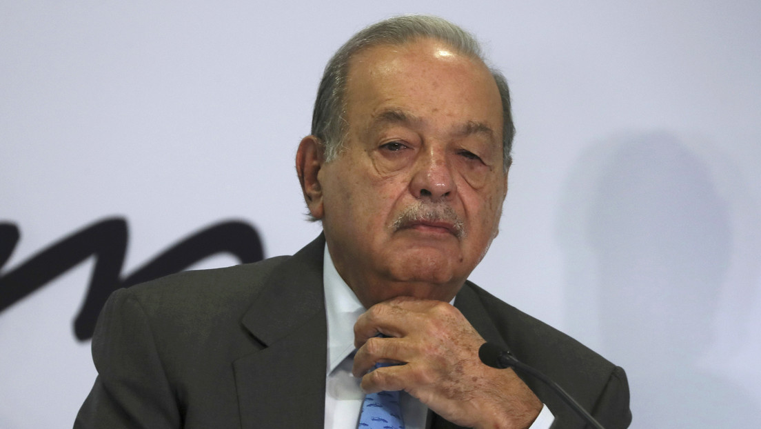 Carlos Slim, el hombre más rico de México, hospitalizado por covid-19