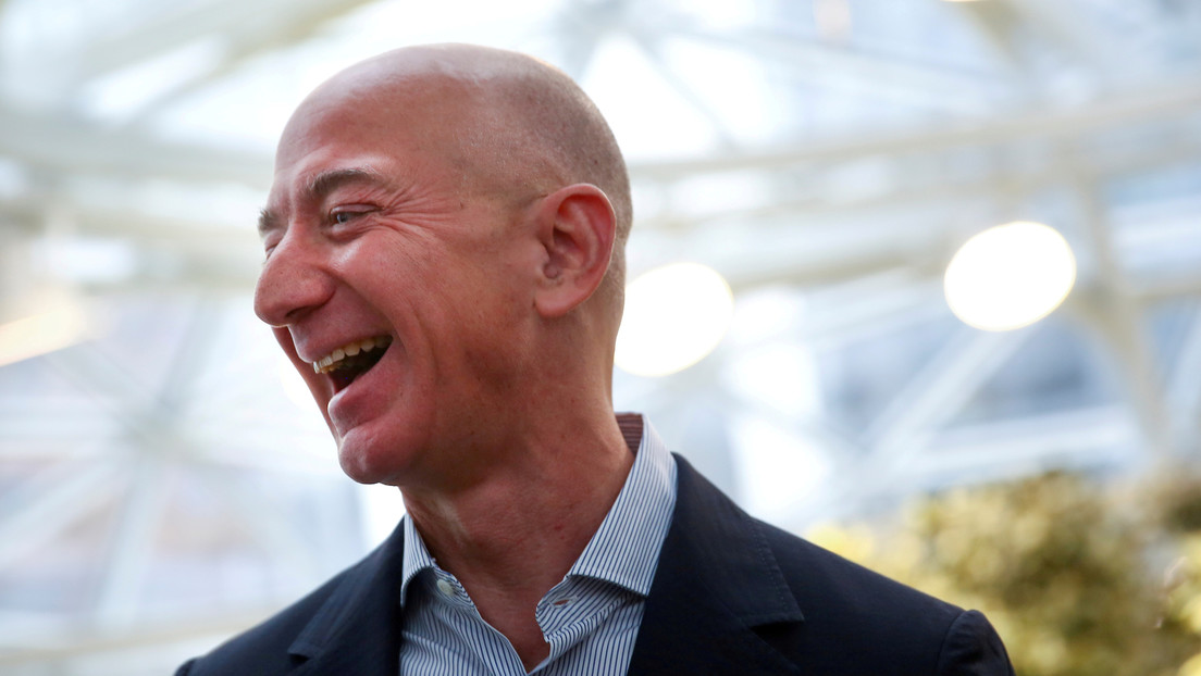 Jeff Bezos dejará el cargo de director ejecutivo de Amazon y asumirá un nuevo rol como presidente ejecutivo en el tercer trimestre de 2021