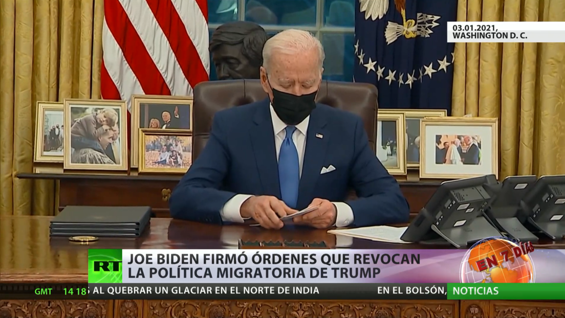 Joe Biden Firmó órdenes Que Revocan La Política Migratoria De Trump Rt