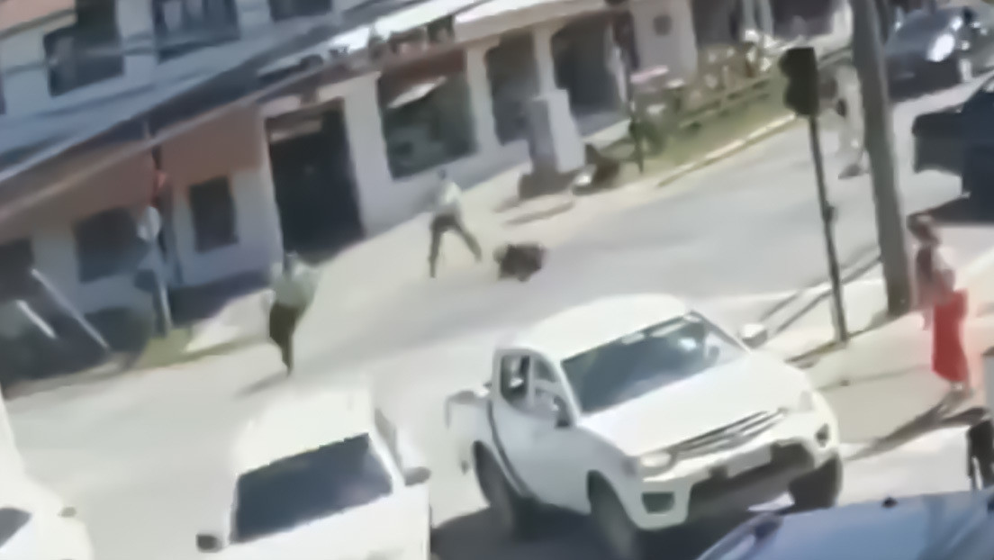 Nuevo video muestra el momento en el que un agente de Carabineros mata a tiros a un malabarista en Chile