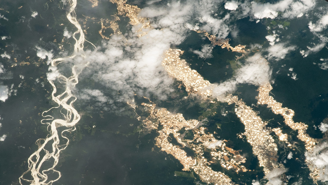 Captan desde la EEI impresionantes 'ríos de oro' en Perú