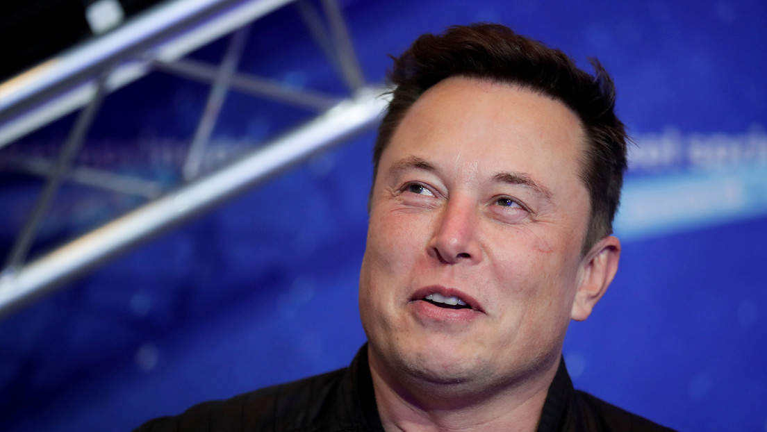 Elon Musk dice haber comprado dogecoines para su hijo, que nació hace menos de un año