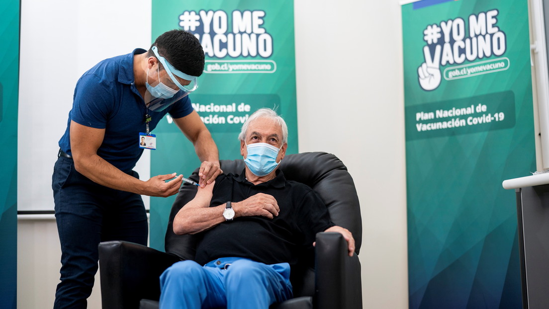 VIDEO: Sebastián Piñera recibe la vacuna china CoronaVac contra el covid-19