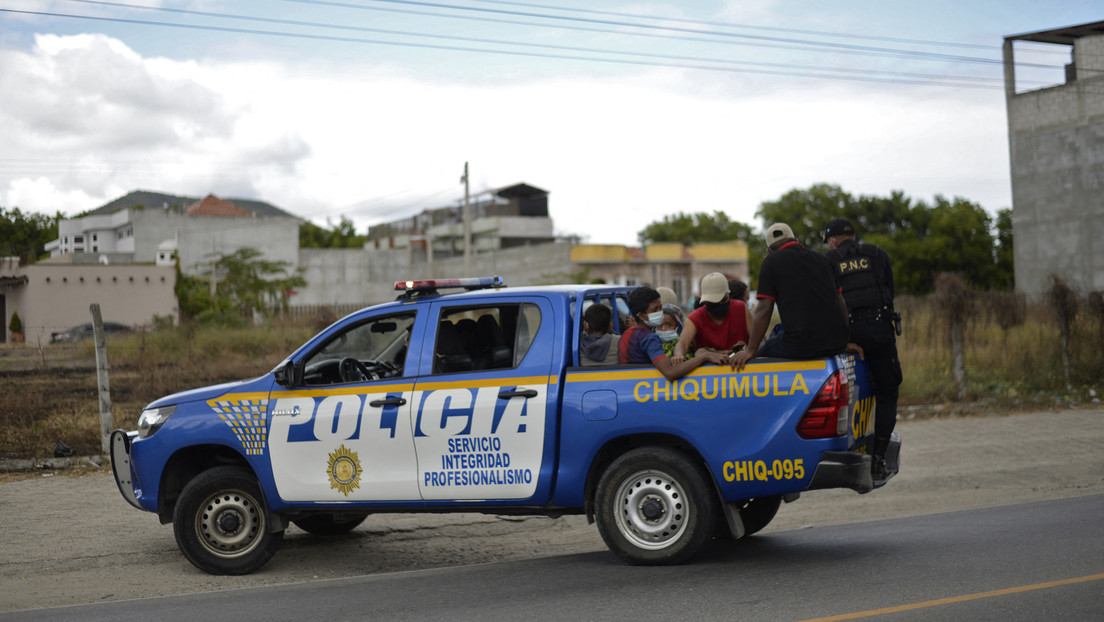 Dos padres y sus tres hijos son asesinados al interior de su hogar en una aldea en Guatemala
