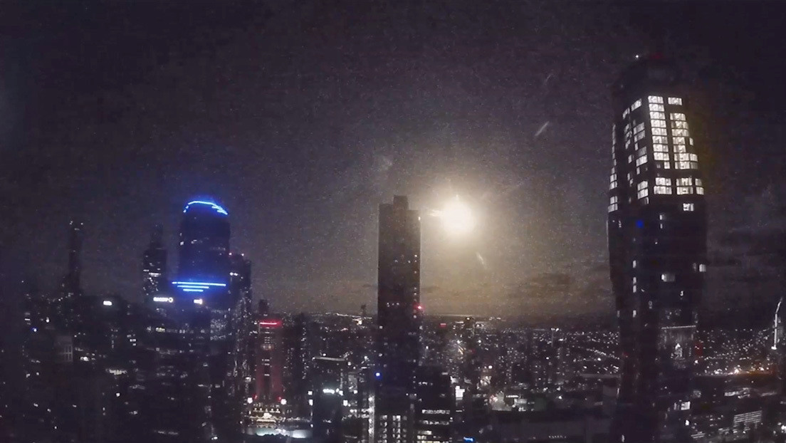 VIDEOS: Una bola de fuego ilumina el cielo de Australia la noche de San Valentín