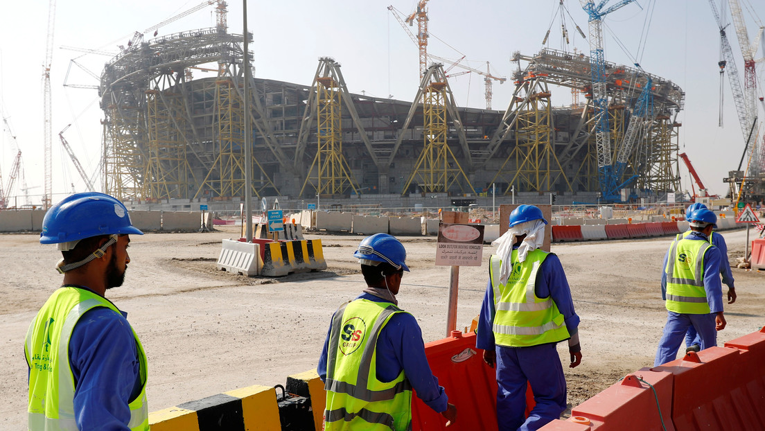 Más de 6.700 trabajadores inmigrantes murieron en Catar desde el comienzo de las obras para el Mundial