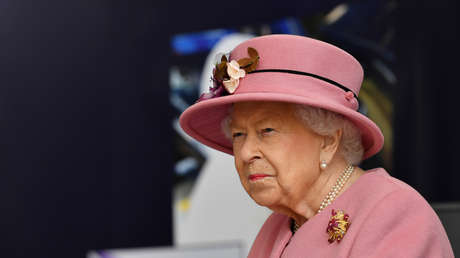 Reportan que Isabel II trató de impedir la aprobación de una ley para que su riqueza no fuera revelada, y el Palacio de Buckingham responde