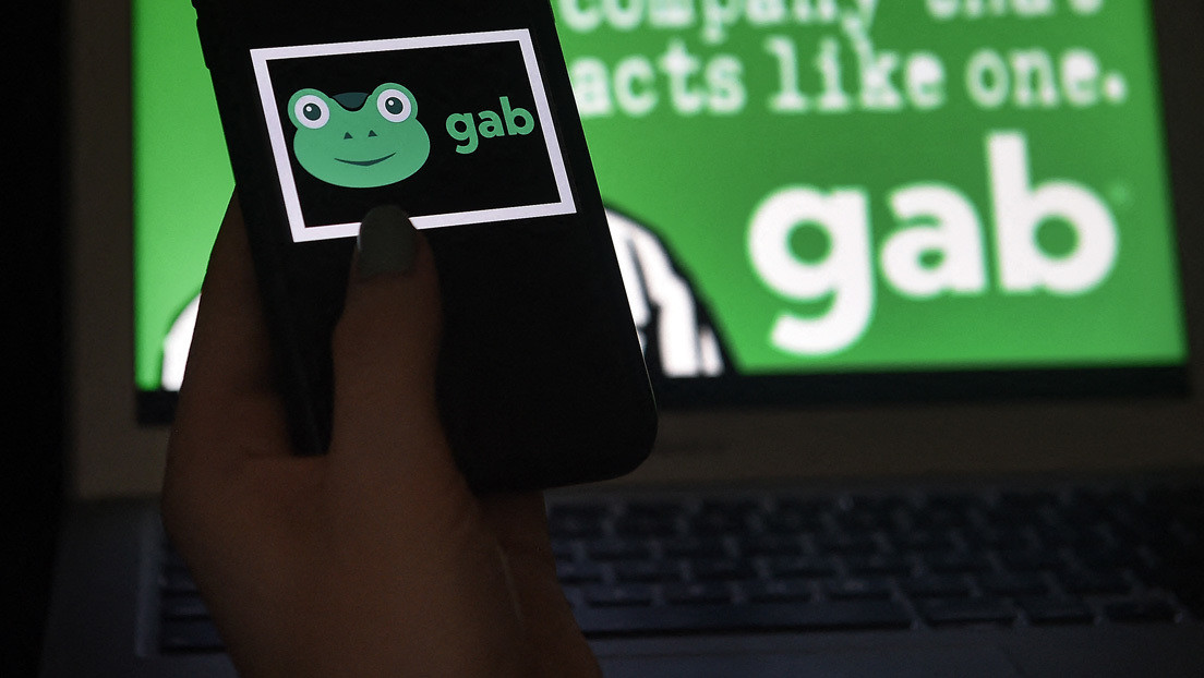 "Prácticamente todo en Gab": hackean datos privados de usuarios de la red social alternativa de Twitter y Parler