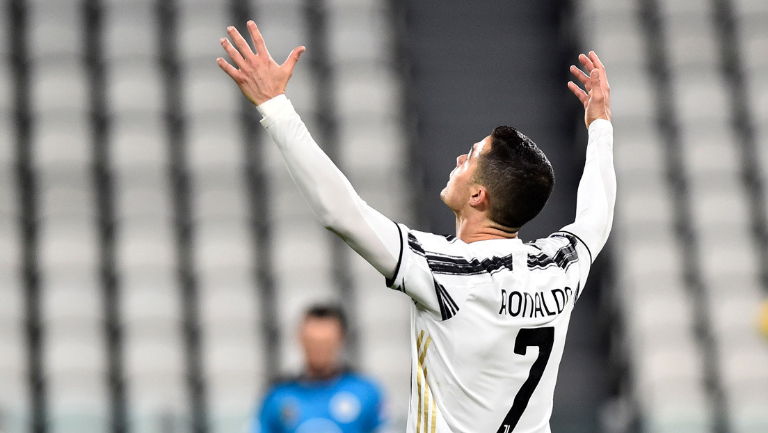 Cristiano Ronaldo celebra un nuevo récord marcando un gol para la Juventus tras una gran carrera y causa furor en las redes