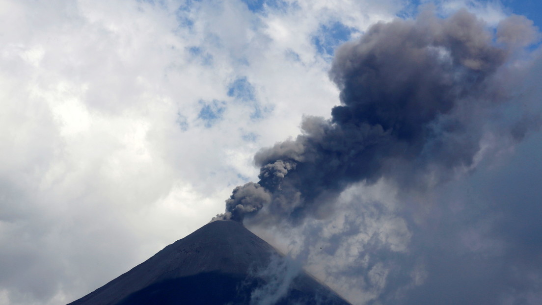 VIDEO: Aumenta la actividad del volcán guatemalteco de Pacaya y no se descarta una erupción más fuerte