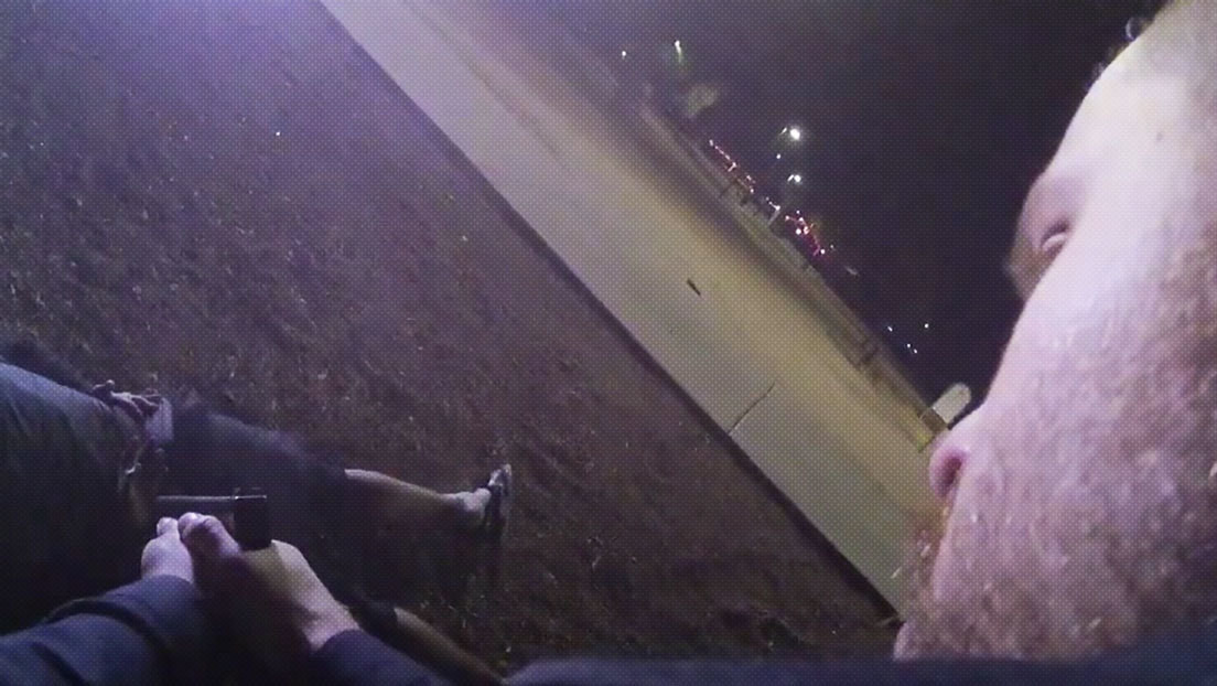 "No quiero morir": Un policía dispara dos veces por la espalda a un adolescente en EE.UU. (VIDEO)