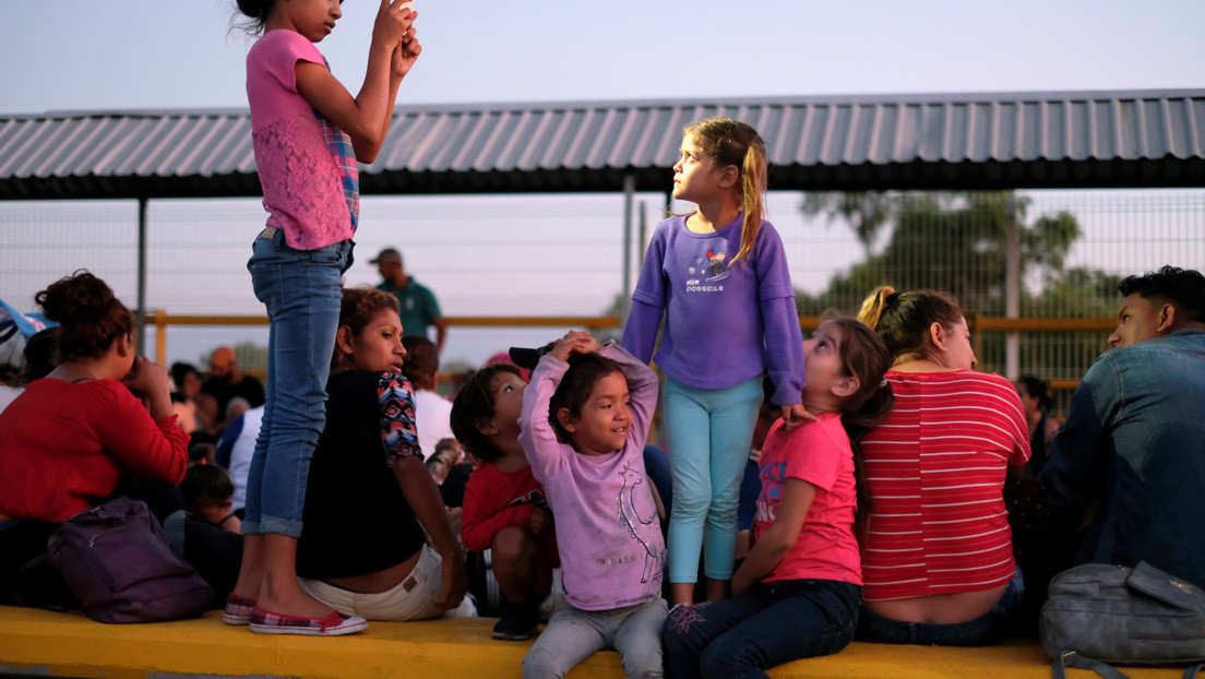 EE.UU. reinicia el programa para reunir a menores centroamericanos con sus padres residentes en territorio estadounidense