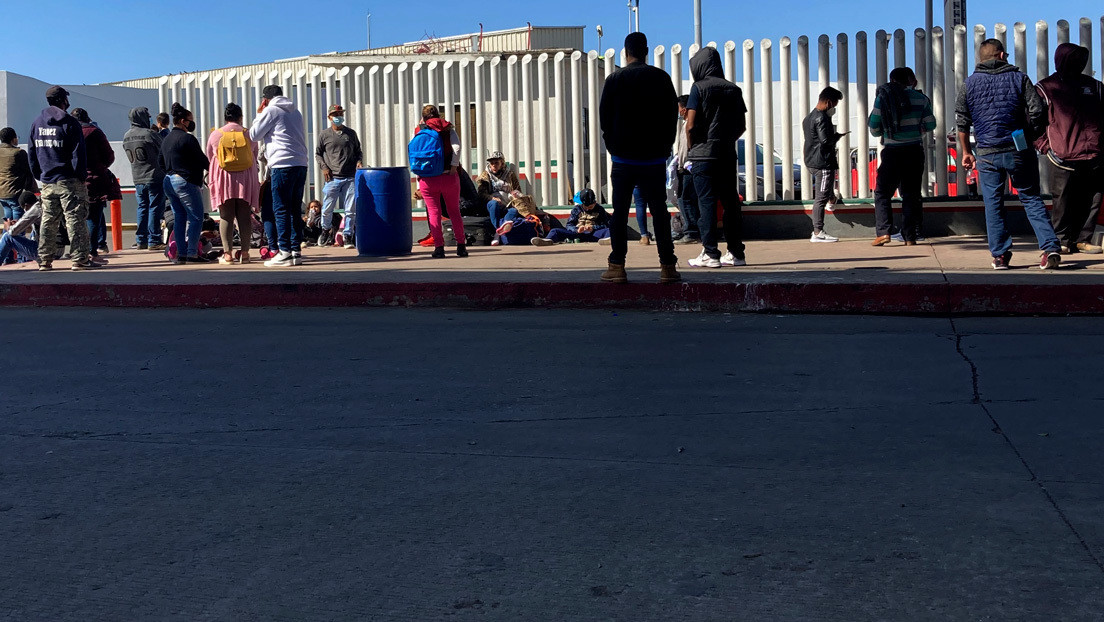 La contradictoria política migratoria de Biden: reactiva el programa de asilo para menores de Centroamérica, pero mantiene cerrada la frontera sur
