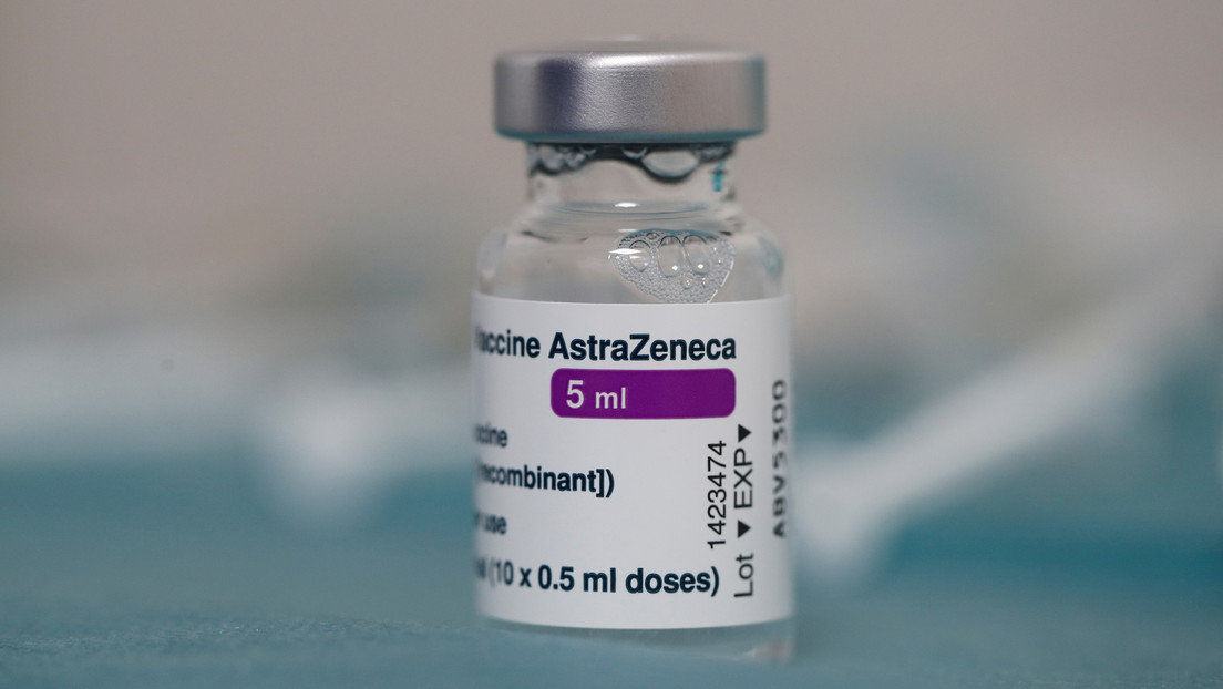 AstraZeneca se pronuncia luego de que varios países suspendieran el uso de su vacuna por informes de provocar trombos como efecto secundario